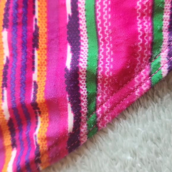 Billabong swimsuit - Picture 3 of 4